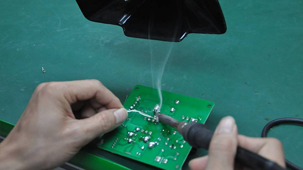 電源行業(yè)通孔回流焊錫膏解決方案